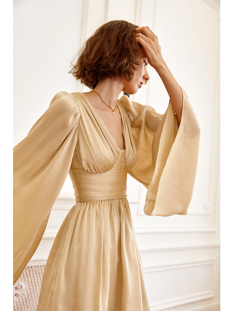 Niche design sense wide-sleeved French dress summer 2023 new v-neck slim skirt women
