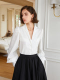 French soft V-neck blouse 2023 new white commuter slimming shirt for spring